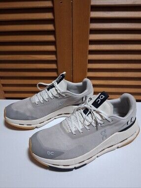 On CloudNova Form 2 Women's Sneaker * Size: 8.5